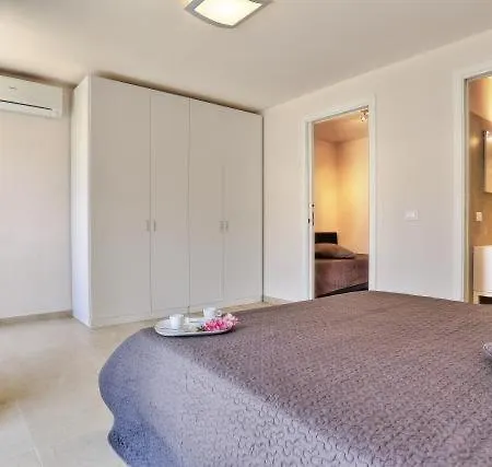Natura Casa B *